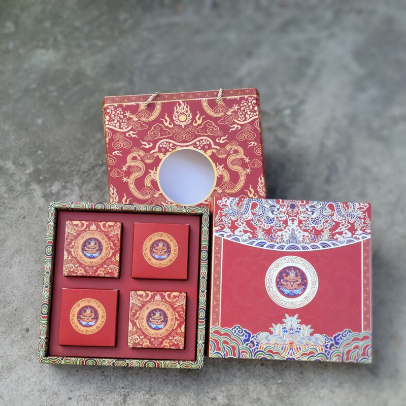 Hôp trung thu Kim long bích thủy  va xích long hoá nguyet đựng 4 bánh 100-150g