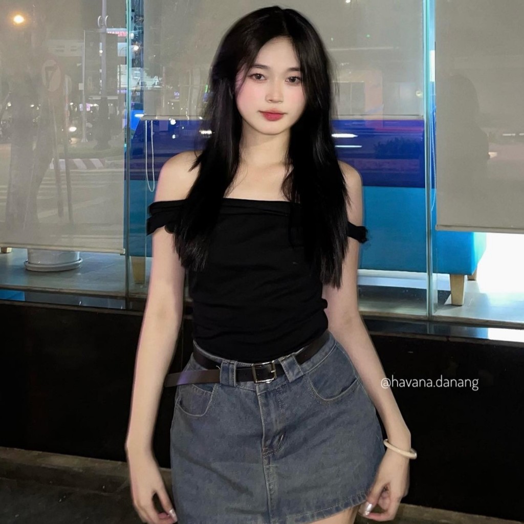 Áo Thun Trơn Xoắn Hai Bên Vai Phong Cách Havana He233