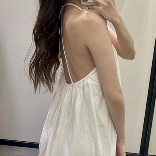 Váy maxi cổ yếm đáp ren