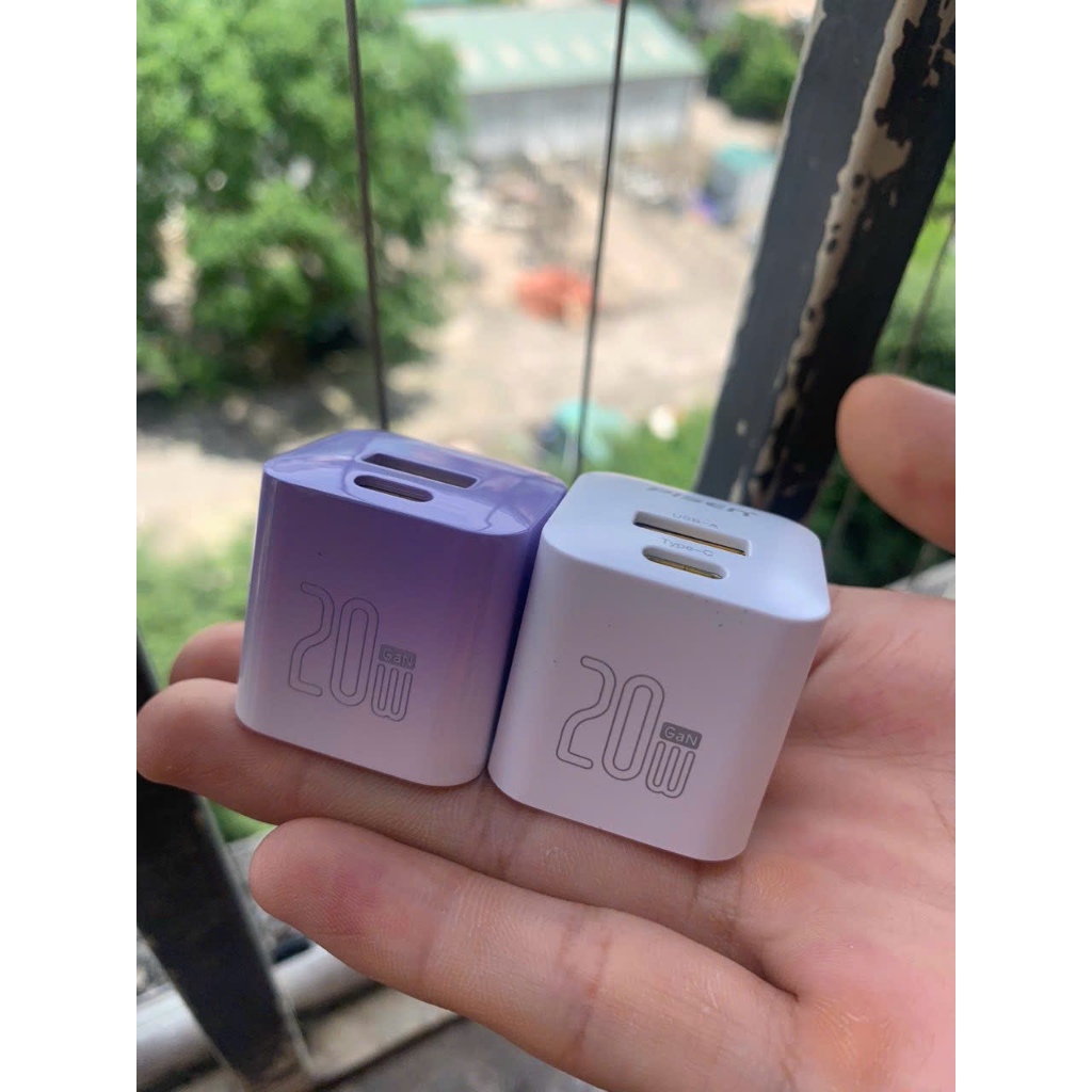 Củ sạc siêu nhỏ hỗ trợ sạc nhanh Pisen Quick Teeny QP 20W 2 cổng sạc / Cốc sạc Onn 20w 2 cổng sạc Th