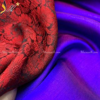Lụa may áo dài- SILK – hoa cúc màu đỏ đen -CU32