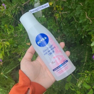 Nước Hoa Hồng Nivea Dưỡng Ẩm Sáng Da 200ml