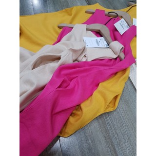 Đầm linen suông 3 lổ