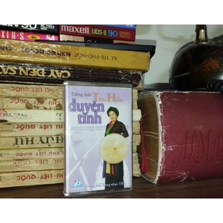 2 băng cassette NSND Thu Hiền