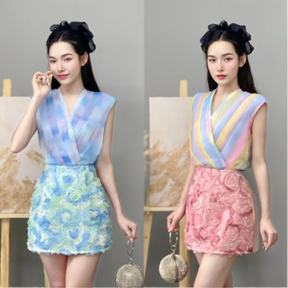 T3028 Set Đầm Rời Dress Nữ Thiết Kế 2 Món Gồm Áo Cổ V Cộc Tay Mix Chân Váy Cuộn Hoa Dáng Ngắn Cách Điệu - Thanh Tự