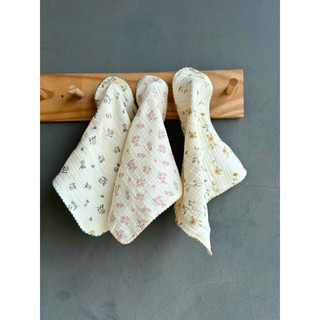 Khăn sữa 4 lớp cho bé chất liệu muslin mềm mại, hoạ tiết vintage, kích thước 27x27cm