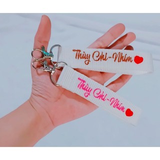 Nametag móc khoá thêu tên