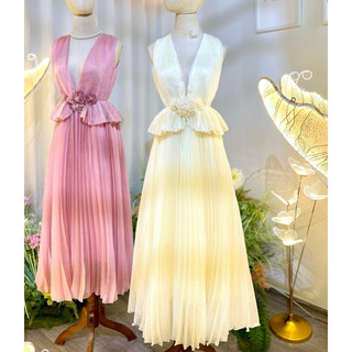 Váy tơ kết hoa dập ly cổ V TKCC