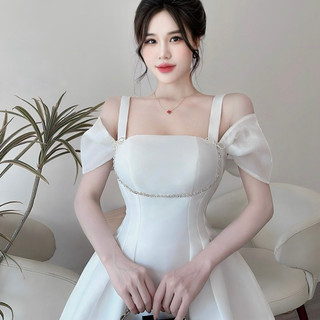 Váy tapta rớt vai phối khuy