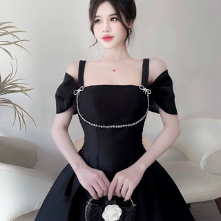 Váy tapta rớt vai phối khuy