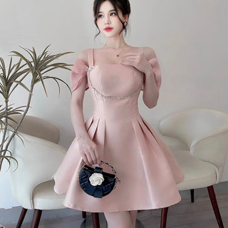 Váy tapta rớt vai phối khuy