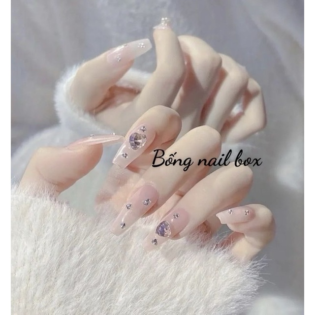 Nail box thiết kế móng úp ( HOẢ TỐC HCM ) B06