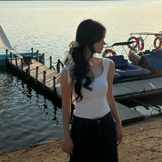 áo thun gân sát nách phối ren - Aufra studio