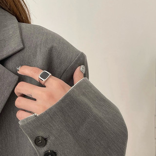 Nhẫn ONER Bạc 925 "Black Square Ring" ( Bảo Hành Bạc 1 Năm )