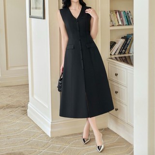 ĐẦM T3D V NECK SLEEVELESS
