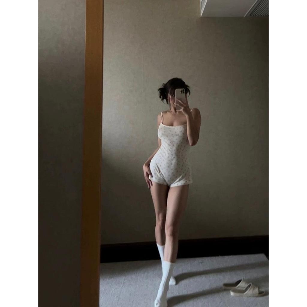 Bikini Jumpsuit đi biển hoa nhí hở lưng 1 lớp mỏng,Đồ bơi Bodysuit set áo liền quần co giãn ôm sát  (KO MÚT <50kg) | BigBuy360 - bigbuy360.vn