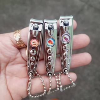 Bấm móng tay màu bạc, kèm rũa móng tay