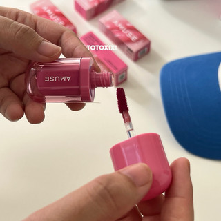 Son Amuse Bebe Tint x Hello Kitty
