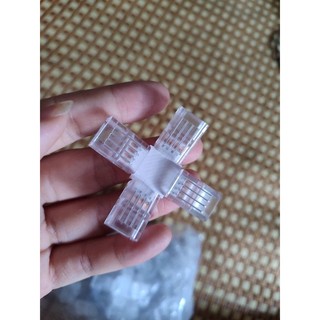 Kẹp nối chữ X cho đèn Led 4 pin rộng 10mm