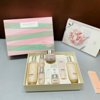 Bộ Dưỡng Da Trắng Hồng Căng Bóng Rạng Ngời Ohui Miracle Moisture Special