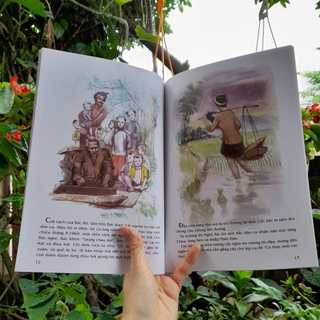 Sách tranh về Bác Hồ - Từ làng sen