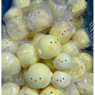 squishy gà bông chất bơ nhật kèm hộp mica