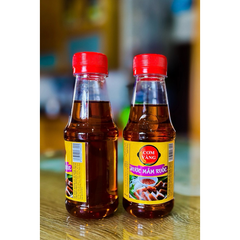 02 chai NƯỚC MẮM RUỐC Cơm Vàng