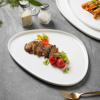 đĩa sứ tam giác 3 size , dia sứ decor phong cách Bắc Âu, chén bát đĩa nhà hàng cao cấp
