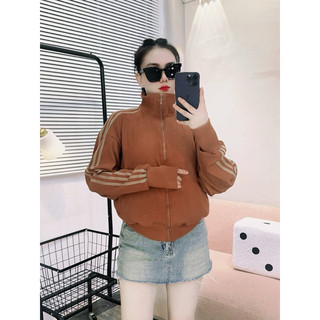 QUỲNH NHI - ÁO KHOÁC GÂN SU CỔ TRỤ