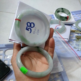Cặp vòng tay bản hẹ xinh xắn