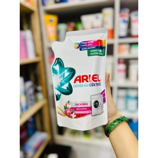 Nước giặt ariel 330ml
