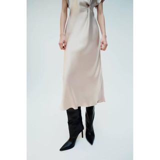 (Sẵn) Váy midi lụa tay hến xoắn eo Zarraa