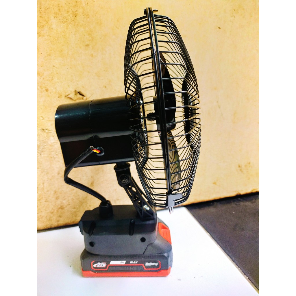 Quạt dùng pin makita