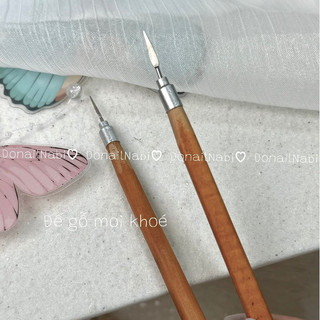 Dụng cụ làm móng cây lấy khóe móng cán gỗ tiện lợi , dụng cụ lấy khóe móng