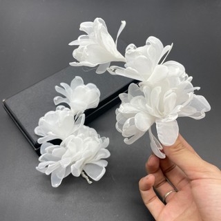 Cài tóc cô dâu hoa voan trắng