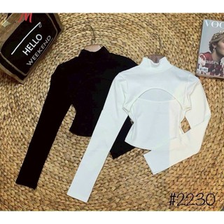 Áo Thun Croptop Cổ Lọ Dài Tay Kèm Khoét Ngực Và Tặng Dây Đeo Cổ TTMC0121