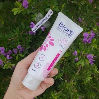 Sữa Rửa Mặt Biore Sạch Nhờn Se Khít Lỗ Chân Lông 100g