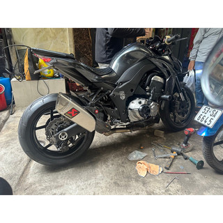 Pô akrapovic r1