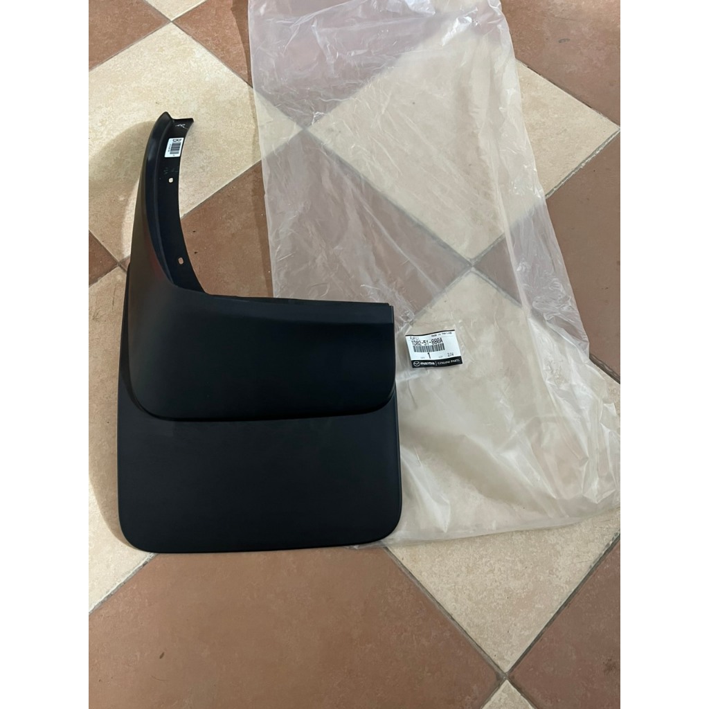Chắn bùn bánh sau Mazda Bt50 2013-2016