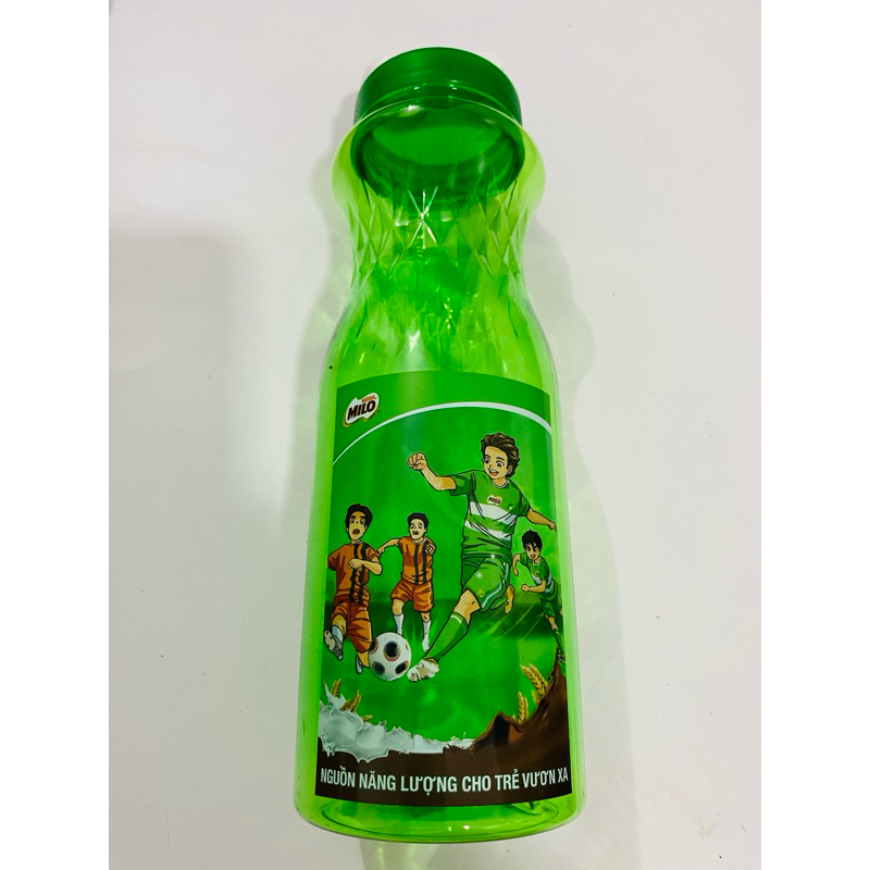 Bình nước milo 1 lít (mẫu ngẫu nhiên)