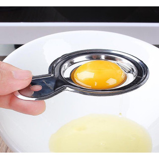 Dụng cụ lọc tách lòng đỏ trứng gà bằng innox không gỉ và sử dụng tiện lợi