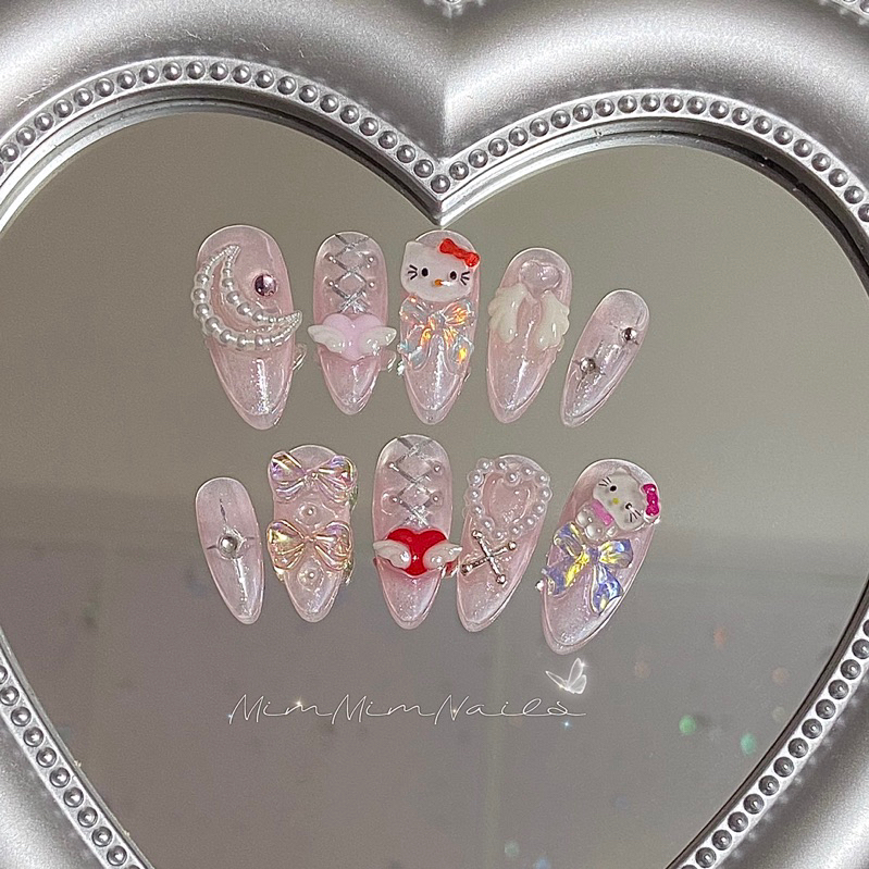 Nailbox thiết kế Hello Kitty dễ thương