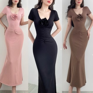 TADstore - Canna Dress đầm thiết kế dáng bút chì kết hợp với hoa và phần nhún eo chất thun co giãn