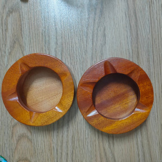 Gạt tàn thuốc gỗ tròn trang trí