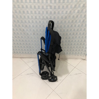 Xe đẩy Combi F2 Plus