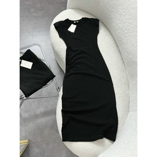 Váy maxi đệm vai