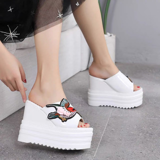 Dép đế xuồng hàng oder