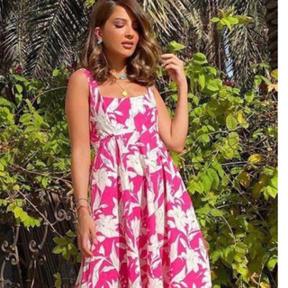 Váy hoa zara size xs size s,m nhỏ vừa