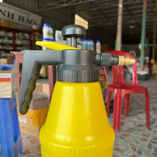 Bình xịt phun sương tưới cây cao cấp 2 lít