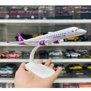 Mô hình máy bay mông cổ hunnu air embraer e190 kích thước 20cm mb20081